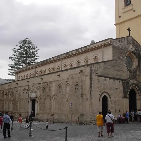 Pensión Camera Nella Roccia