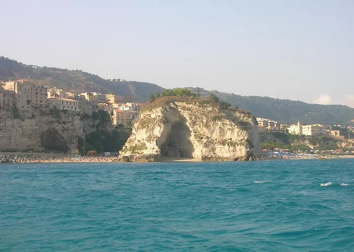 Pensjonat Camera Nella Roccia Tropea