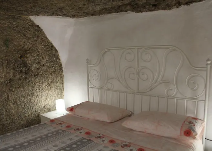 Pensjonat Camera Nella Roccia