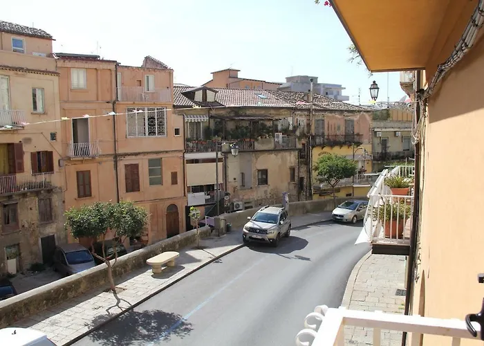 Camera Nella Roccia Tropea