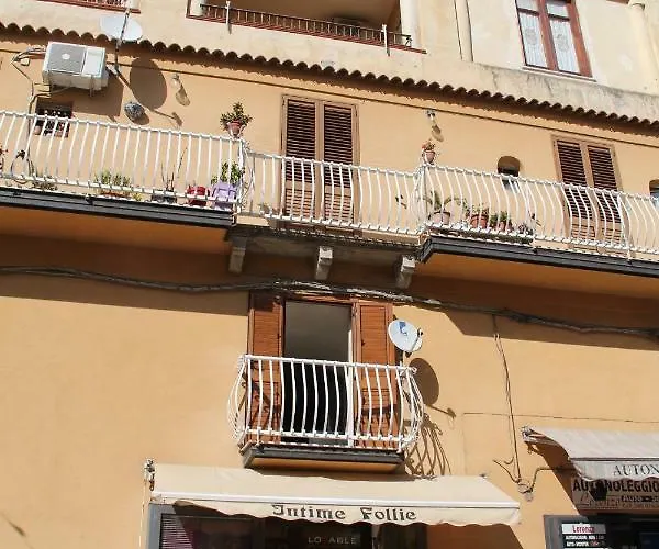 Camera Nella Roccia Tropea